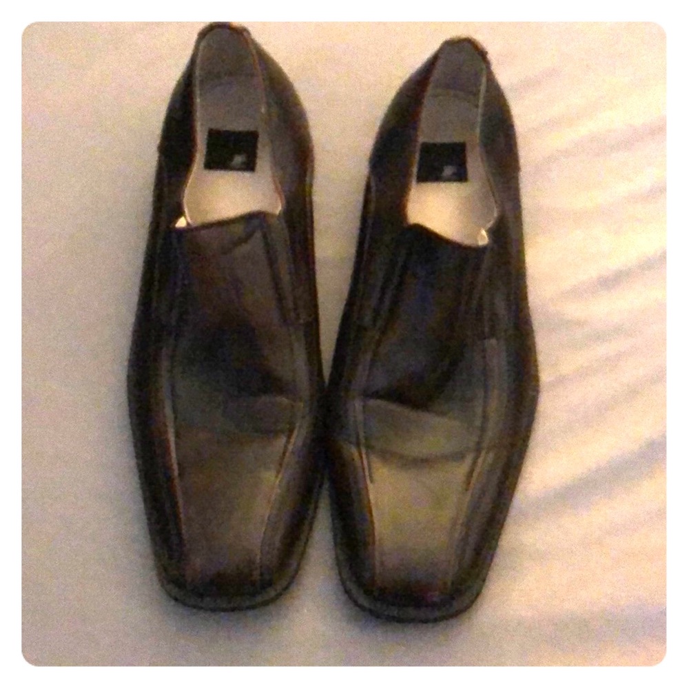 JF Ferrar brown men’s dress shoes